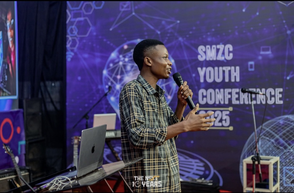 Emmanuel Umo speaking at The Future of Youths in the AI Revolution